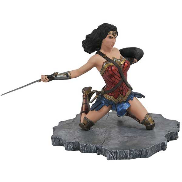 DC Gallery Justice League Movie Wonder Woman PVC Diorama - OPENBOX (Rozbalené zboží s plnou zárukou)
