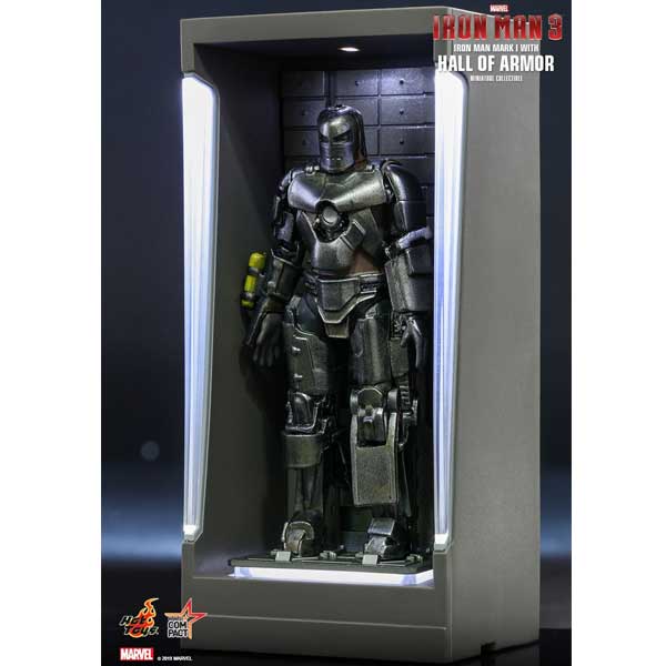Figurka Marvel Iron Man 3 Mark 1 with Hall of Armor Figurka Marvel Iron Man 3 Mark 1 with Hall of Armor