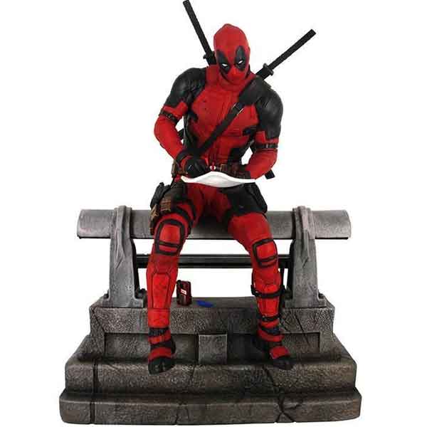 Figurka Deadpool Premier Collection Statue