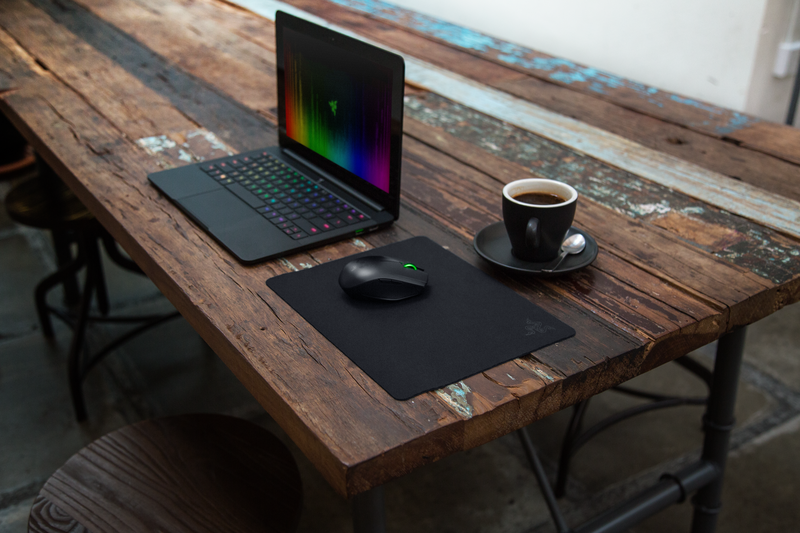 Herní podložka pod myš Razer Goliathus Mobile (Stealth Edition) Herní podložka pod myš Razer Goliathus Mobile (Stealth Edition)