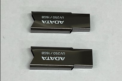 USB klíč A-DATA UV250, 16GB (AUV250-16G-RBK)