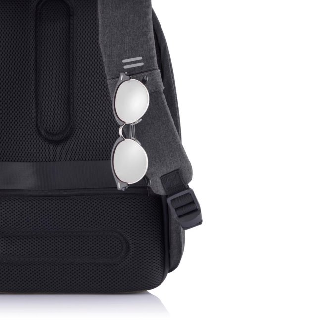 Nedobytný batoh XD Design Bobby Hero XL 17 ", černý Nedobytný batoh XD Design Bobby Hero XL 17 ", černý