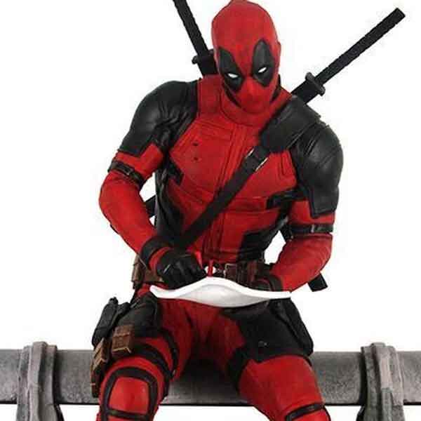 Figurka Deadpool Premier Collection Statue