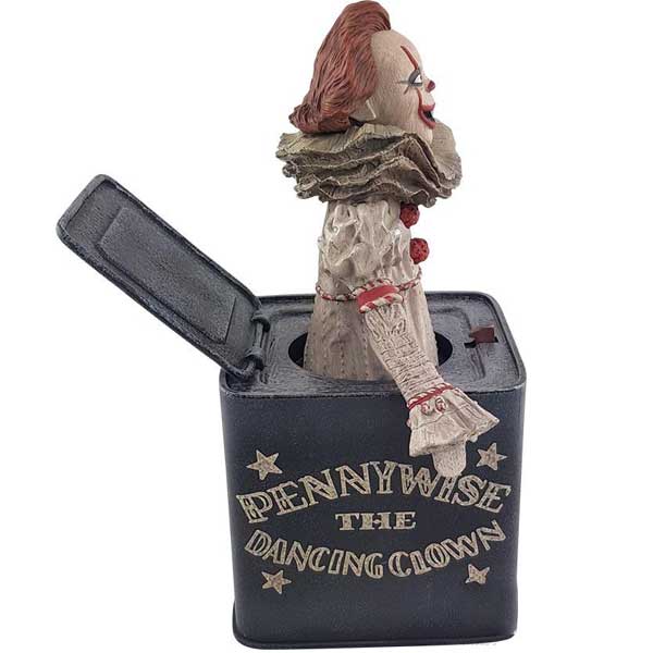 Figurka Pennywise In the Box Gallery Diorama (IT)