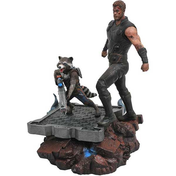 Socha Marvel Premier Avengers 3 Thor & Rocket Statue