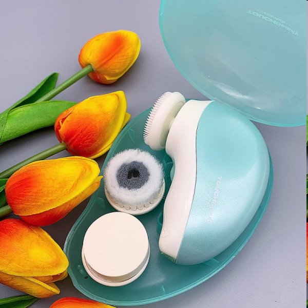 TOUCHBeauty 1387A čistící kartáček na pleť 3v1, zelený TOUCHBeauty 1387A čistící kartáček na pleť 3v1, zelený