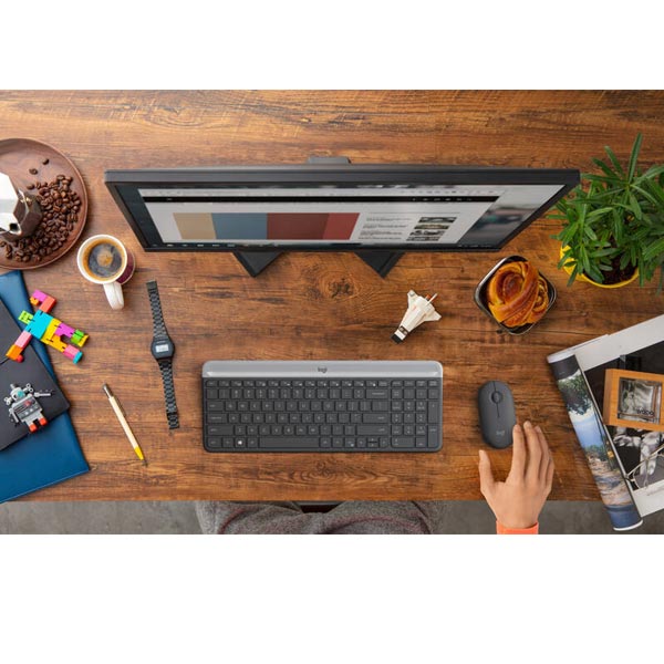 Logitech Slim Wireless Combo MK470 - CZ/SK, Graphite Logitech Slim Wireless Combo MK470 - CZ/SK, Graphite