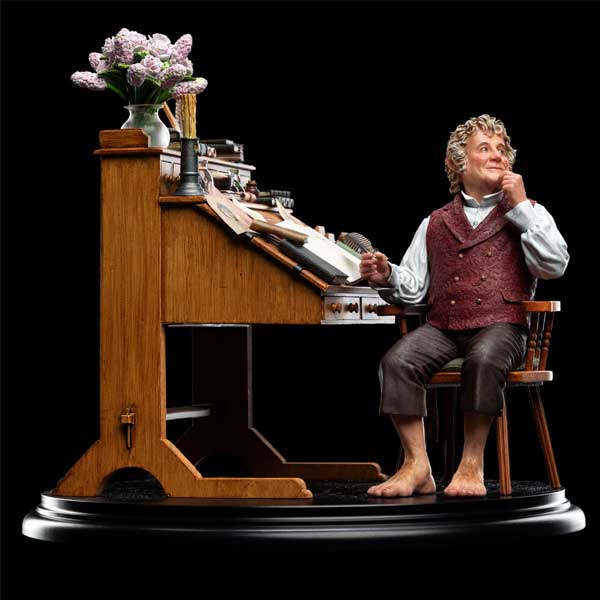Socha Bilbo Baggins At His Desk (Lord of The Rings)