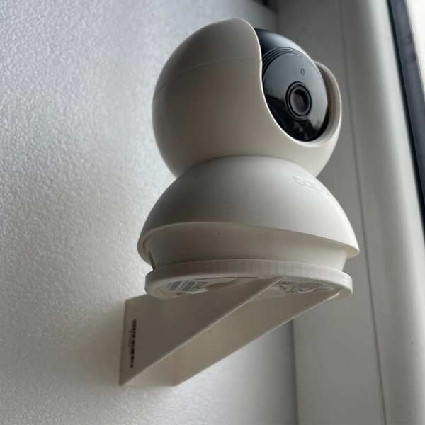 TP-Link Tapo držák pro kamery Tapo C200/C210 na zeď, bílý TP-Link Tapo držák pro kamery Tapo C200/C210 na zeď, bílý