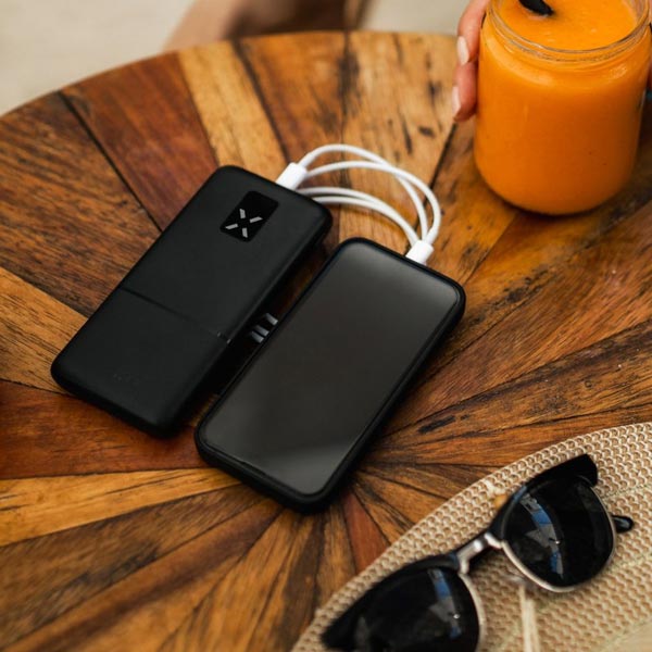 FIXED Powerbanka Zen 10 s LCD displejem a výstupem PD 20W, 10 000 mAh, černá FIXED Powerbanka Zen 10 s LCD displejem a výstupem PD 20W, 10 000 mAh, černá