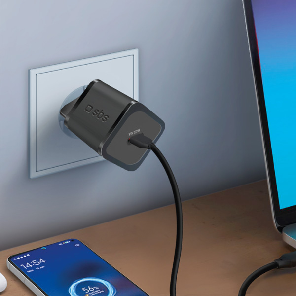 SBS Cestovní adaptér Mini USB-C, GaN, 30 W, PD, černá