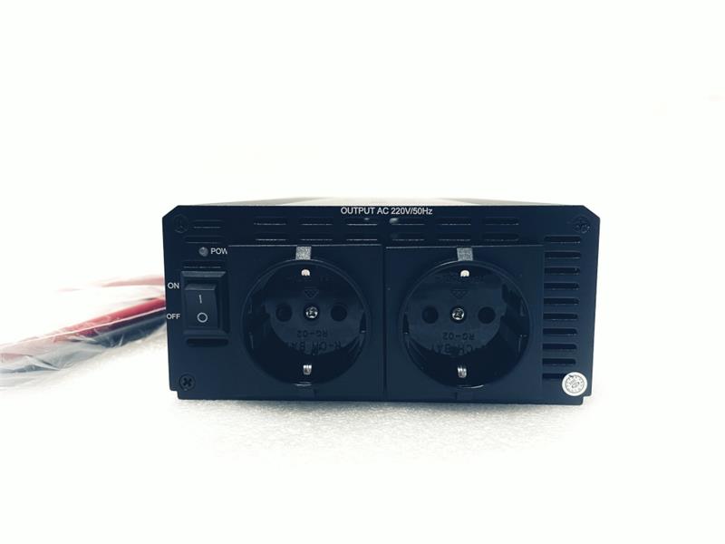 EUROCASE měnič napětí DC/AC 12V/230V, 1500W (MT-MX1500)