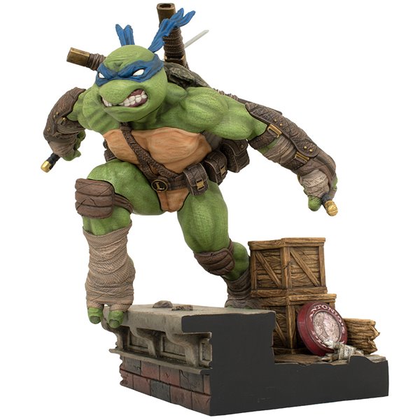 Soška Teenage Mutant Ninja Turtle: Leonardo 23 cm Soška Teenage Mutant Ninja Turtle: Leonardo 23 cm
