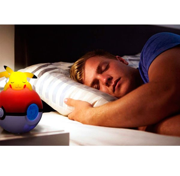 Lampa s Budíkem Pikachu Pokebal (Pokémon)