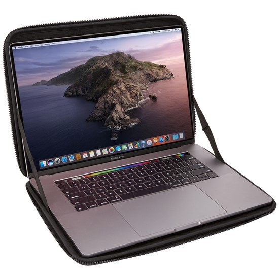 Thule Gauntlet 4 puzdro na 16" Macbook Pro čierne Thule Gauntlet 4 puzdro na 16" Macbook Pro čierne