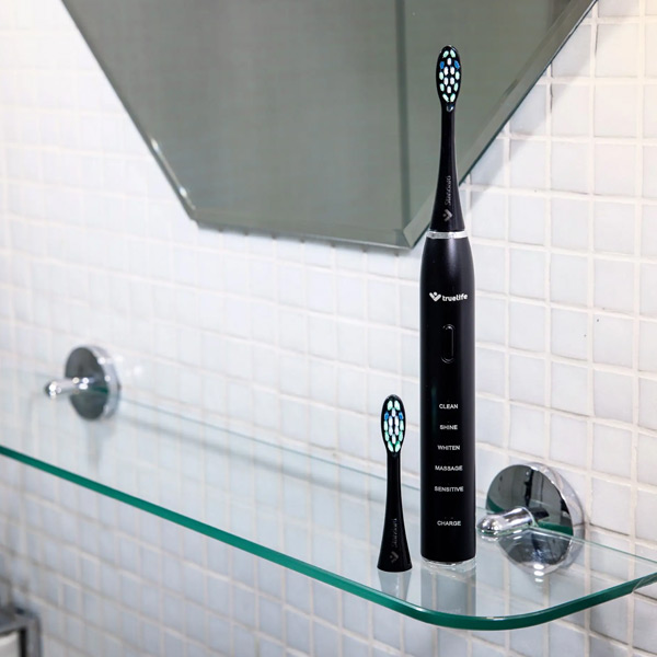 TrueLife SonicBrush Clean30 sonický zubní kartáček, černý TrueLife SonicBrush Clean30 sonický zubní kartáček, černý