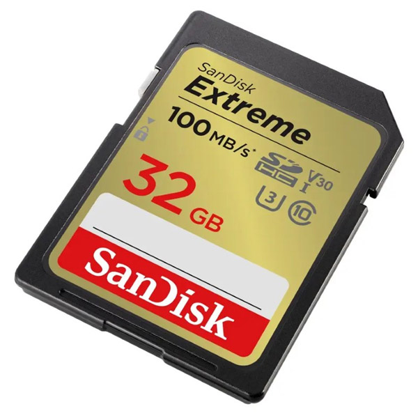 SanDisk Extreme 32GB SD card SanDisk Extreme 32GB SD card