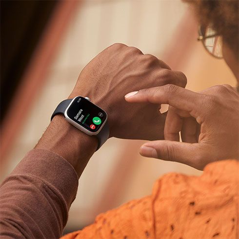 Apple Watch Series 8 GPS 45mm Midnight Aluminium Case, třída C – použitý, záruka 12 měsíců Apple Watch Series 8 GPS 45mm Midnight Aluminium Case, třída C – použitý, záruka 12 měsíců