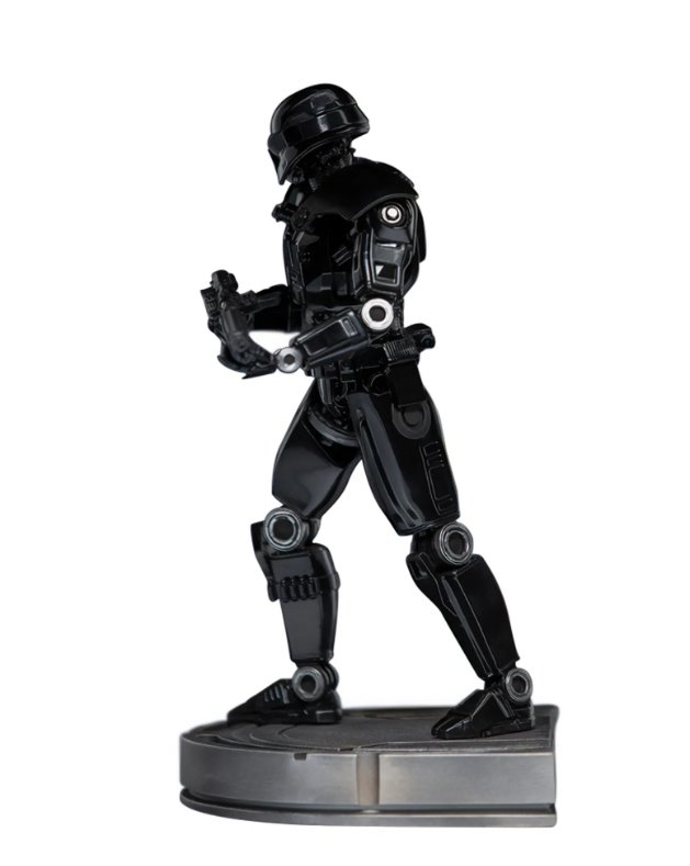 Soška The Mandalorian Dark Trooper Statue 1/10 (Star Wars) Soška The Mandalorian Dark Trooper Statue 1/10 (Star Wars)