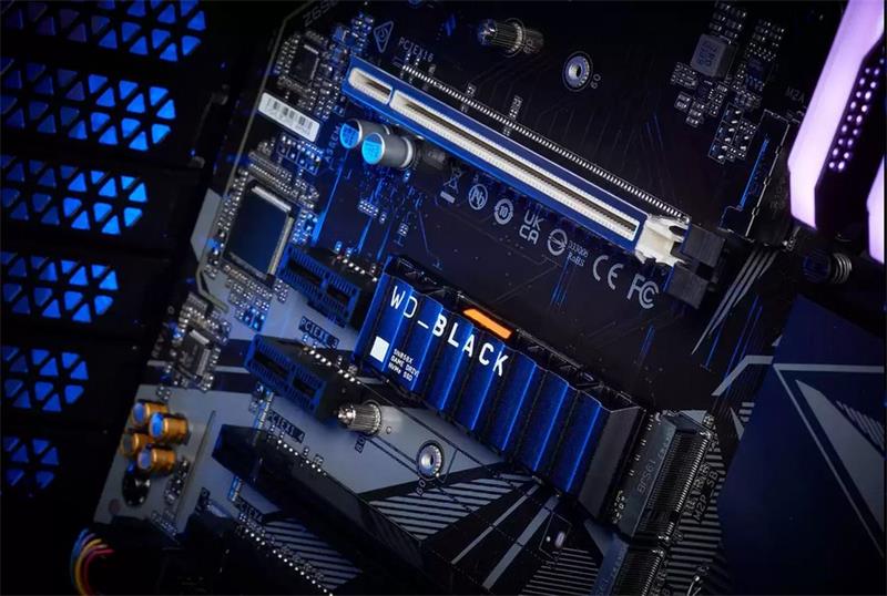 WD Black SN850X SSD 4TB M.2 NVMe Gen4 7300/6600 MBps with Heatsink (PS5 ready) WD Black SN850X SSD 4TB M.2 NVMe Gen4 7300/6600 MBps with Heatsink (PS5 ready)