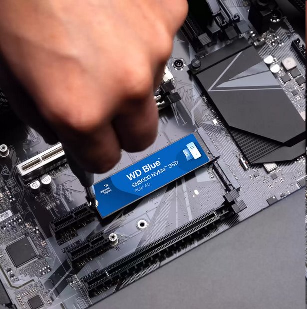 WD Blue SN5000 SSD 1TB M.2 NVMe Gen4 5150/4900 MBps WD Blue SN5000 SSD 1TB M.2 NVMe Gen4 5150/4900 MBps