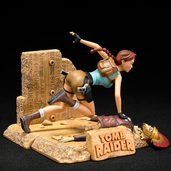 Figurka Tomb Raider Lara Croft 16 cm Figurka Tomb Raider Lara Croft 16 cm