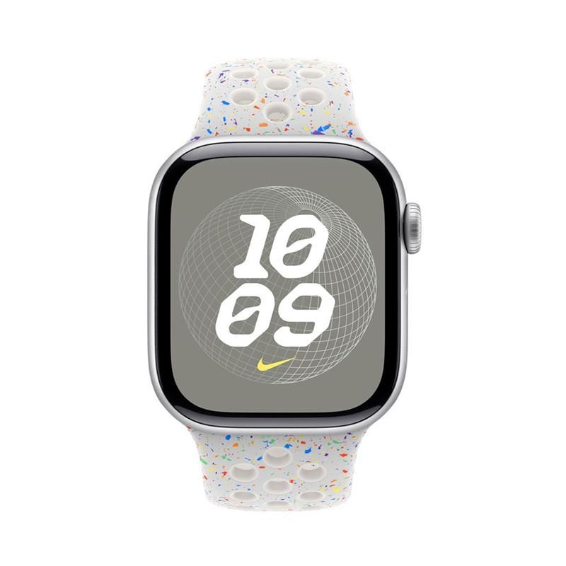 Apple Watch 40mm Pure Platinum Nike Sport Band - S/M Apple Watch 40mm Pure Platinum Nike Sport Band - S/M