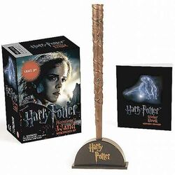 Harry Potter Hermioně 's Wand with Sticker Kit: Lights Up! 
 (Miniature Editions) na playgosmart.cz