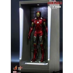 Figurka Marvel Iron Man 3 Mark 7 with Hall of Armor
